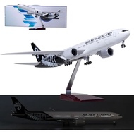FW b777 new zeland scale plane 47CM Resin Collectible Airplane Toy with Landing Gear Wheels Light(To