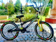 SEPEDA BMX 20 INCH BAN JUMBO 2.5 UNTUK ANAK USIA 8-12 TAHUN MARS BIKE SEPEDA ANAK MURAH BUKAN TANGO ATLANTIS UNITED PASIFIC PHOENIX STAR MICHEL KADO ANAK ULANG TAHUN KADO ANAK ULTAH  TOKO SEPEDA MURAH TOKO SEPEDA ANAK MURAH