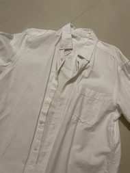 GU白色長袖襯衫