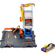 Hot Wheels City Downtown Repair Station Playset with 1 Car, Connects to Other Sets & Tracks, Gift fo