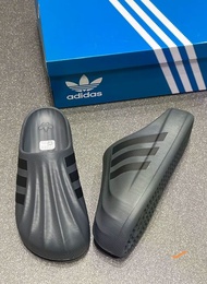 Adidas Adilette 22 拖鞋  
Sizes 36-44, all sizes available