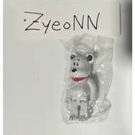 Zyeonn Bearbrick Series	36	Snoopy 	Animal
