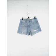 Pass beautiful quality size s jeans ~42kg with free denim zip