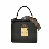 Louis Vuitton(LV)Spring Street牛皮漆皮老花壓紋S-lock鎖扣斜挎包單肩包