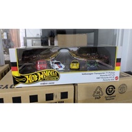Hot Wheels Premium Box Set VW Transporter T1 Brumos Porsche 917 LH, 911 R, 935 Die cast car