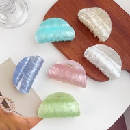 Yarra Korean Women's Hair Clip Marble Motif Acrylic Hair Claw Cute Hair Accessories AK385