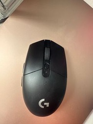 Logitech g304lightspeed電競滑鼠 加 spectre pro rgb機械鍵盤