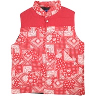 二手 MADMAD Bandana Print Down Vest (2198880107111)，Free Red 搭配 Paisley 襯墊。