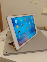 IPAD 連皮套，蘋果耳機