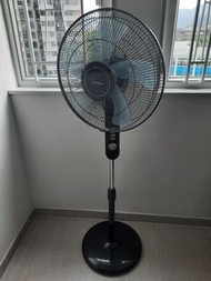 美的16吋座地扇