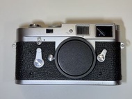 Leica M2 35mm Rangefinder Film Camera Body