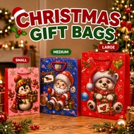 Christmas Gift Bag Sturdy Paper Bag Random Design for Christmas Party Giveaway