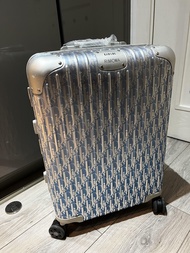 Dior x RIMOWA 4-Wheel Cabin Suitcase Aluminium Dior Oblique