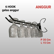 Wall-mounted wine glass rack is safe for storage