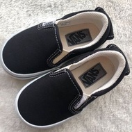 古毛 🌵 代購9折VANS KID’S SLIP-ON萬斯兒童懶人鞋 抓地力 完美 支撐力 獨特 親子新選擇 最佳主角