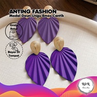 Big Leaf Fashion Earrings Statement Leaf Purple Earrings Touch Gold Look Glamorous Beautiful Classy 