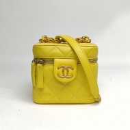 CHANEL 22S方盒子化妝包黃色羊皮晶片金扣雙金珠皮穿鏈