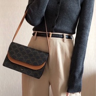 Celine賽琳老花棕牛皮Triomphe WOC雙層信封包💼 斜背包 10D852FBY04LU
