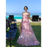 Beautiful long dress with accents, for beach photos and exude beauty