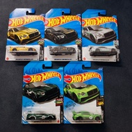 Hot Wheels 2018 Bentley Continental GT3