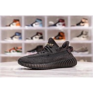 Yeezy Boost 350 v2 Black“Static”