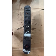 Mercedes Benz Van MB140 Emergency Switch Button Set Mercedes Benz Van MB140 (USED HALFCUT)
