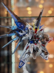 出售MGSD 版 自由Freedom Gundam（Clear colour）