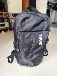 Thule 相機背包, 可放ipad/laptop