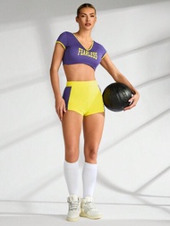 SHEIN VARSITIE 運動啦啦隊裝基礎大腿高水準和圖案,配上上衣和短褲套裝