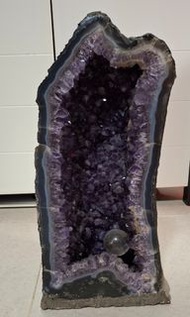 巴西紫水晶洞 （水型）