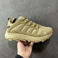 Columbia 防水戶外運動鞋