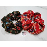 Scrunchie  : SIA Batik Red/Green S/M/2XL Size Hairtie