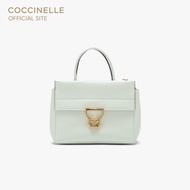 COCCINELLE กระเป๋าถือผู้หญิง รุ่น ARLETTIS สี CELADON GREEN