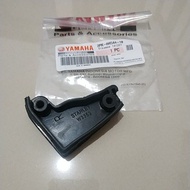 RUBBER HEADLIGHT COVER RIGHT CITYSenja COV COP CITY LAMP COVER (2PK4) YZF R15 /2PK-H4544-10 Original
