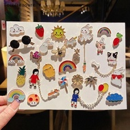 10 / 20 Pcs Random Badges Diverse Cute Personality Badges Foot Accessories for Clothes Bags...