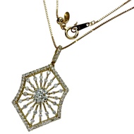 Pre-owned 18K gold necklace featuring a 0.478ct diamond (estimated H-I1) and 0.492ct total diamonds,