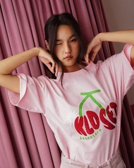 Kloset &amp; Etcetera Gummy Cherries T-shirt เสื้อยืดคอกลม สกรีนลายเชอร์รี่