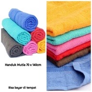 Handuk Mutia besar 140 x 70 cm