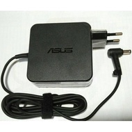 Asus Adapter 19v 3.42a 5.5mmx2.5mm A42 K42 K42f K53 K40 K40in K40ij U54 A450 A550 F450 K450 P450 P55