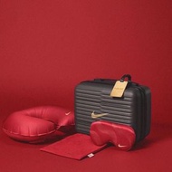 Nike 蛇年 新春 旅行套裝 旅行套組 迷你行李箱 頸枕 眼罩 索繩袋 行李牌