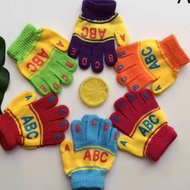 Warm wool gloves for sun protection for children from 1 to 4 years old and from 4 years old to 9 yea