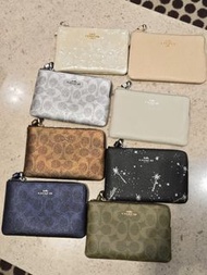 英國outlet預購 英國直送 Coach 經典 緹花 LOGO皮革 拉鍊 手拿包 零錢包 散銀包 小銀包 銀包仔 珠光 Id Card Case cardholder 卡片套 卡片 信用卡 證件 八