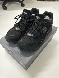 New Balance 2002R Gore-Tex Black protection pack