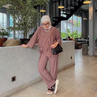 Limited Stock.. GFS ZIVA ONE SET KNIT HORNET