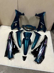 เวฟ wave 125r หน้าแหลม ชุดสีมอเตอร์ไซค์ กาบรถ เฟรมรถ แฟริ่งรถ สีเขียว127m ท้ายดำ ติดลาย ยกชุด10ชิ้น