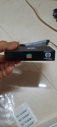 朋友唔要轉贈，無實際接駁過電視，只接過電源，欲購買家自行考慮清楚，合用才買 極新 myTV SUPER 電視盒子 連 搖控器/火牛