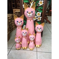 6 Cute Family Cats Standing Neck