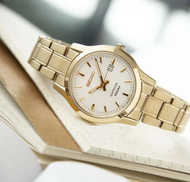 นาฬิกา Seiko แท้100% รุ่น SXDG92P1 นาฬิกาสำหรับคุณผู้หญิง ระบบควอตซ์สีทอง กระจกแซฟไฟร์ (ประกันศูนย์ Seiko ไทย 1ปีเต็ม)
