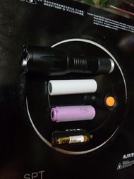 21700 Torch   電筒 可用18650 3a電
