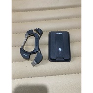 Nomad carbon carabiner lighting iphone charger and ESR magsafe wallet card